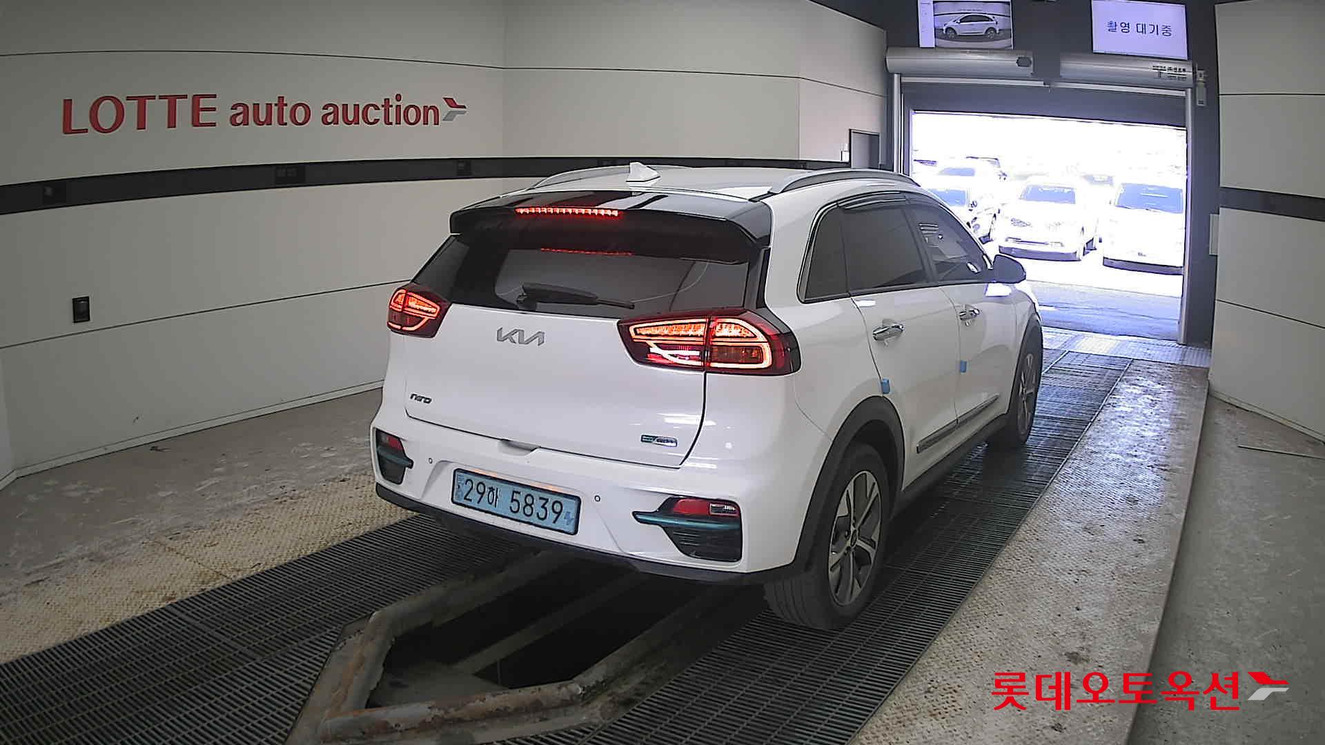 Kia Niro EV id 3816379 из Кореи 20