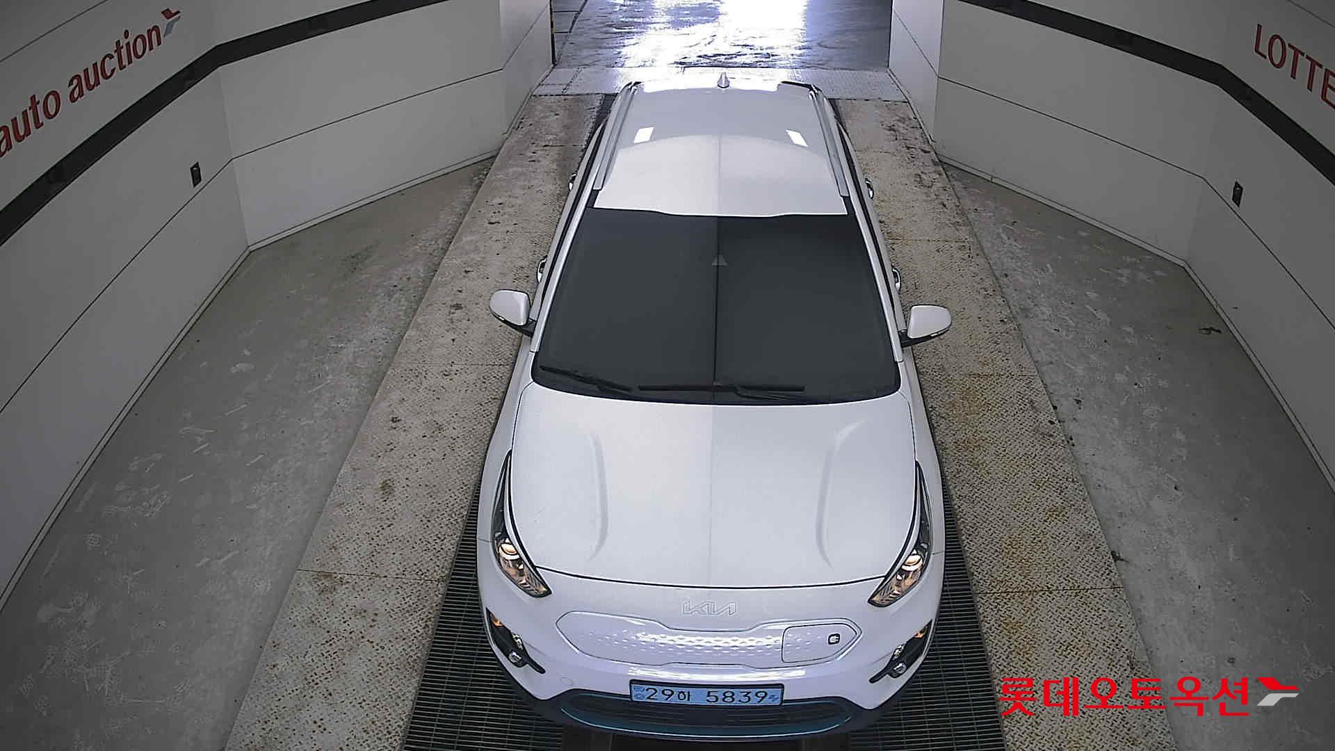 Kia Niro EV id 3816379 из Кореи 25