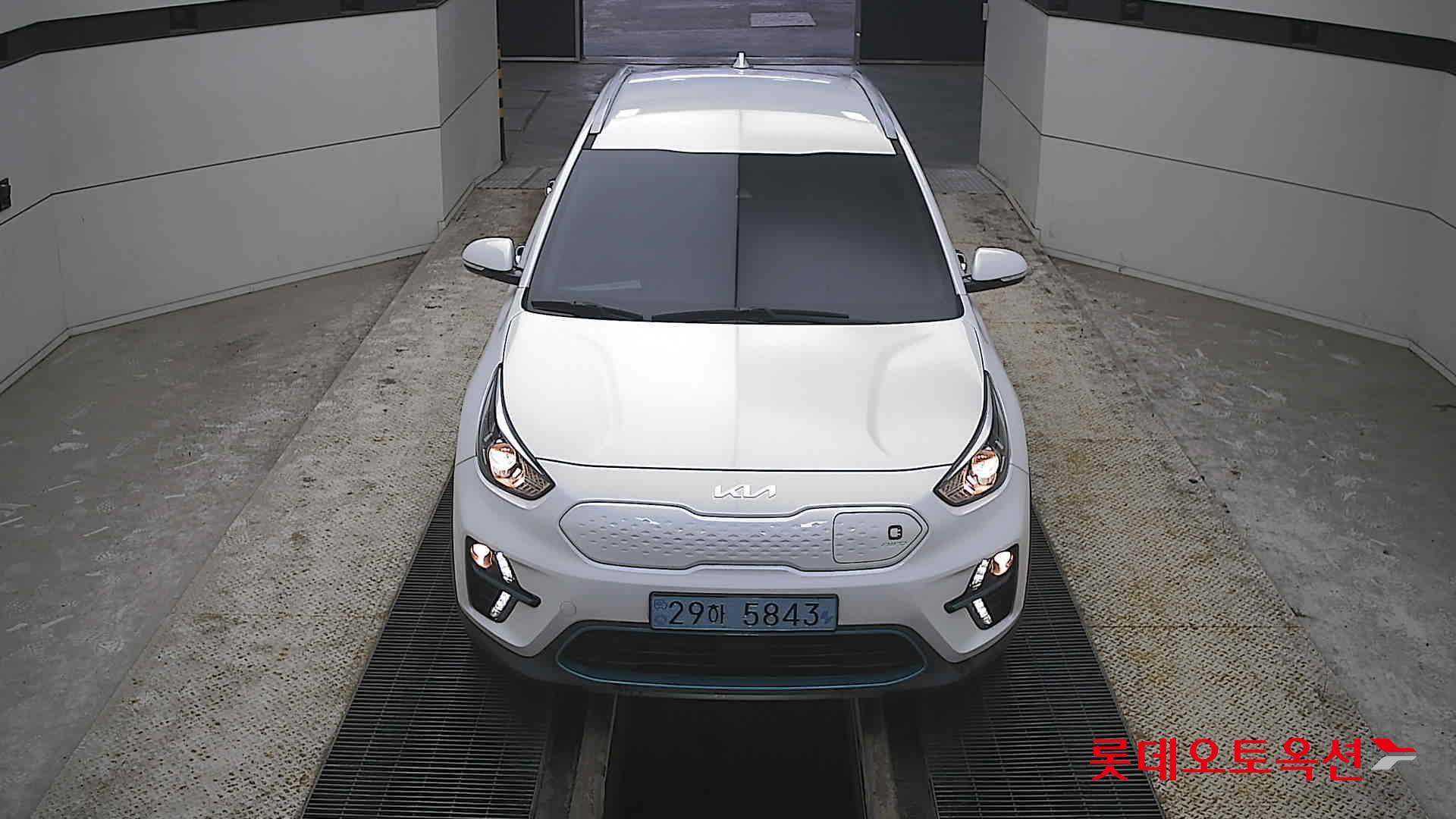 Kia Niro EV id 3816454 из Кореи 8