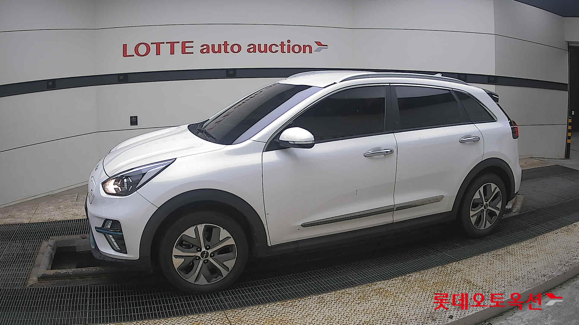 Kia Niro EV id 3816454 из Кореи 12