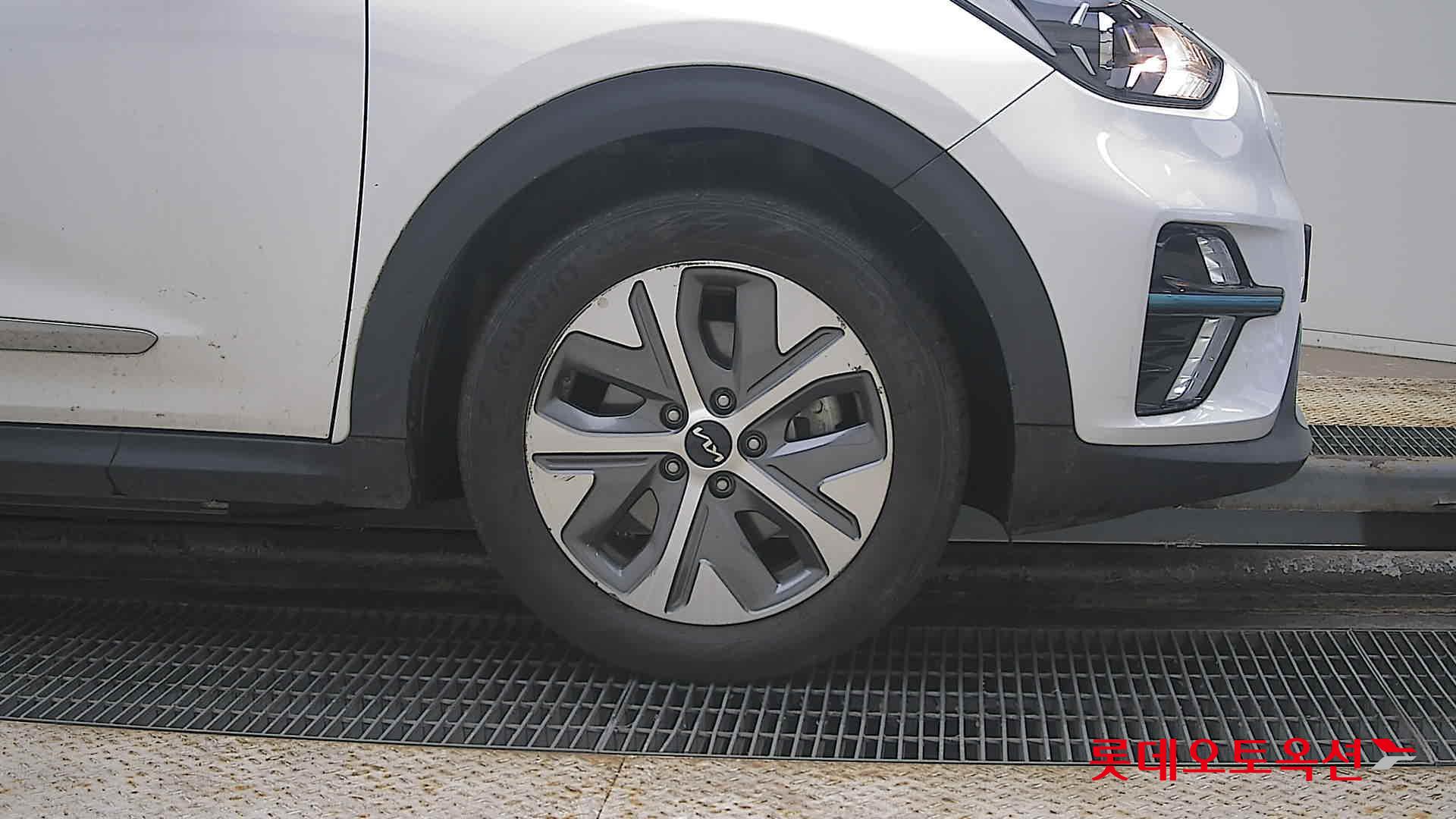 Kia Niro EV id 3816454 из Кореи 23