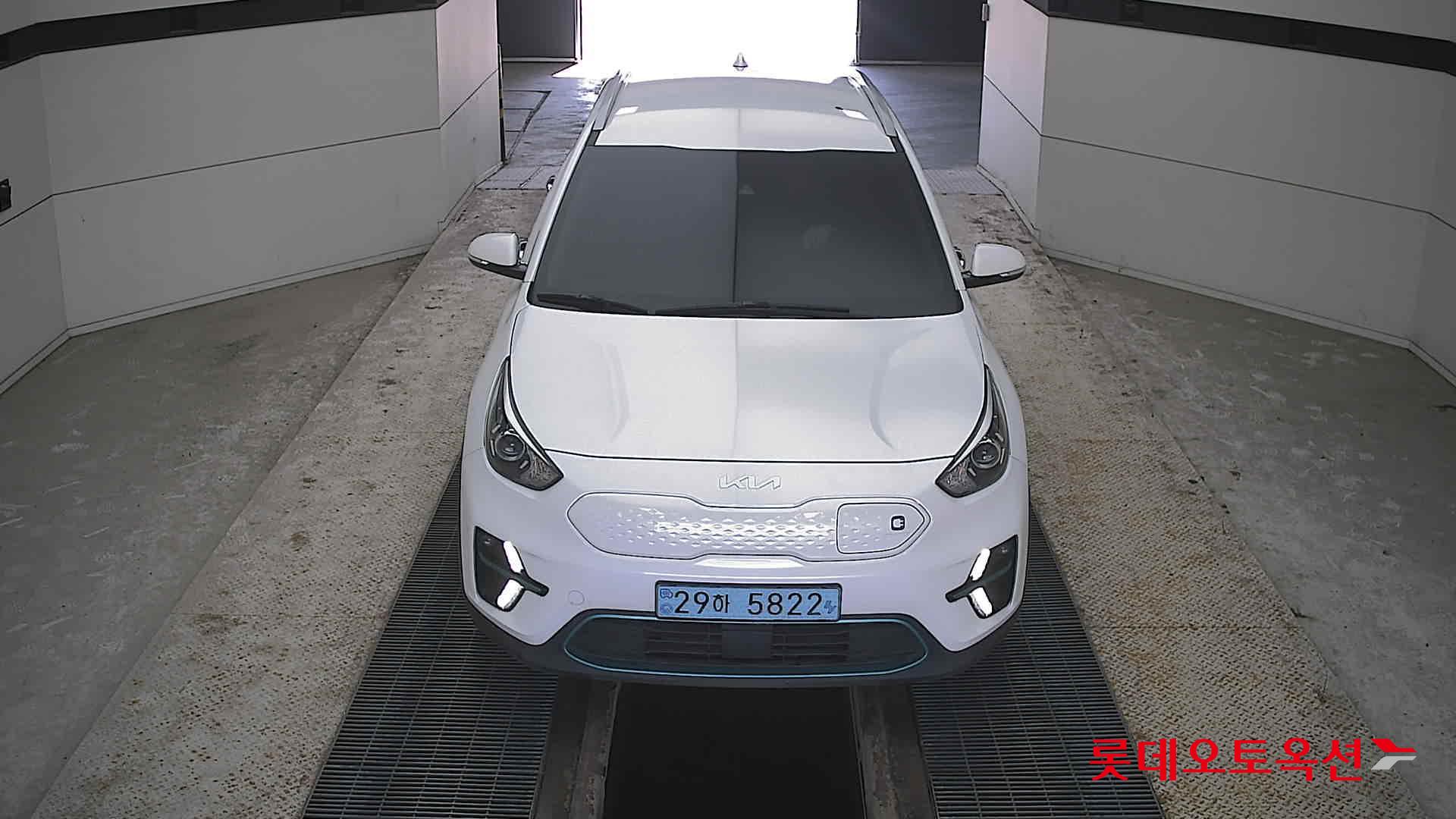 Kia Niro EV id 3816392 из Кореи 8