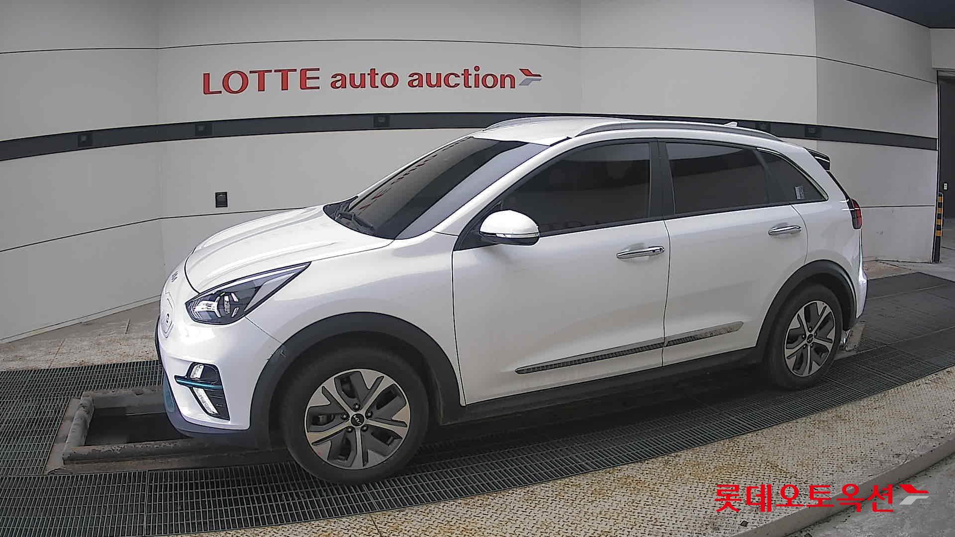 Kia Niro EV id 3816392 из Кореи 12