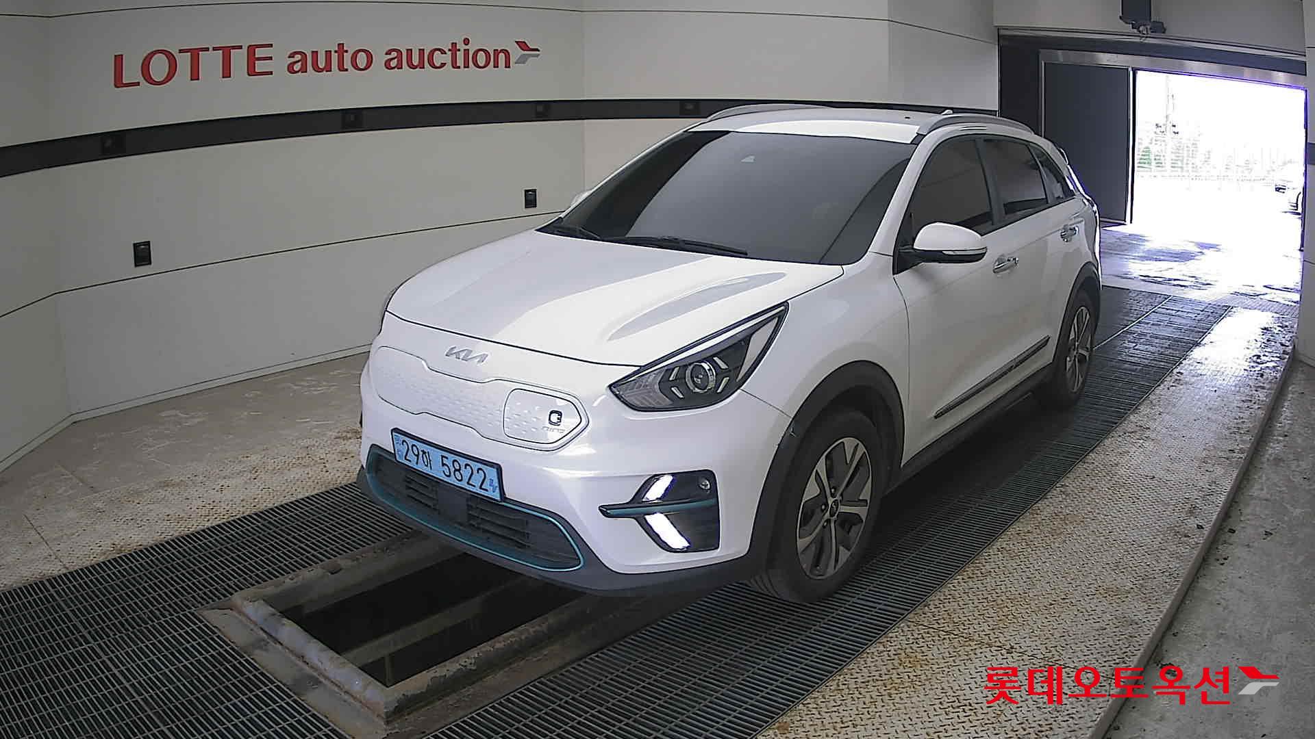 Kia Niro EV id 3816392 из Кореи 14
