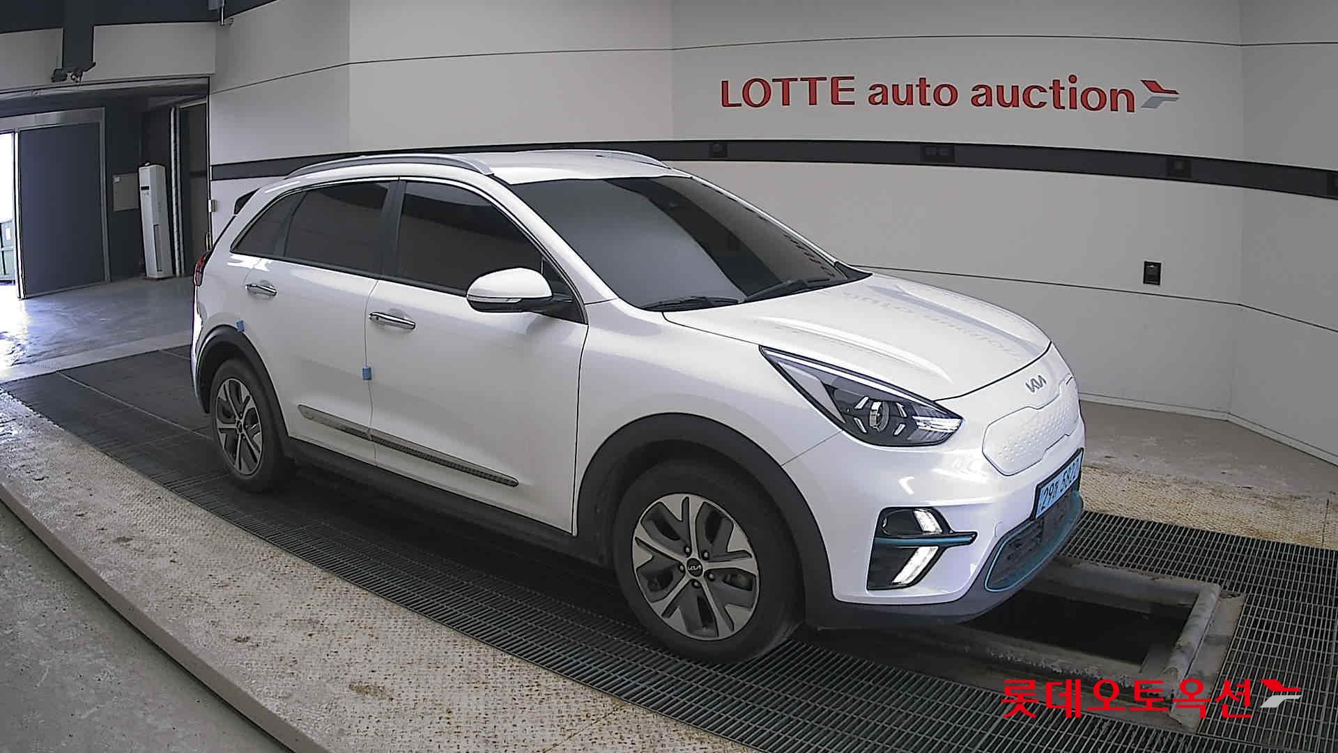 Kia Niro EV id 3816392 из Кореи 16