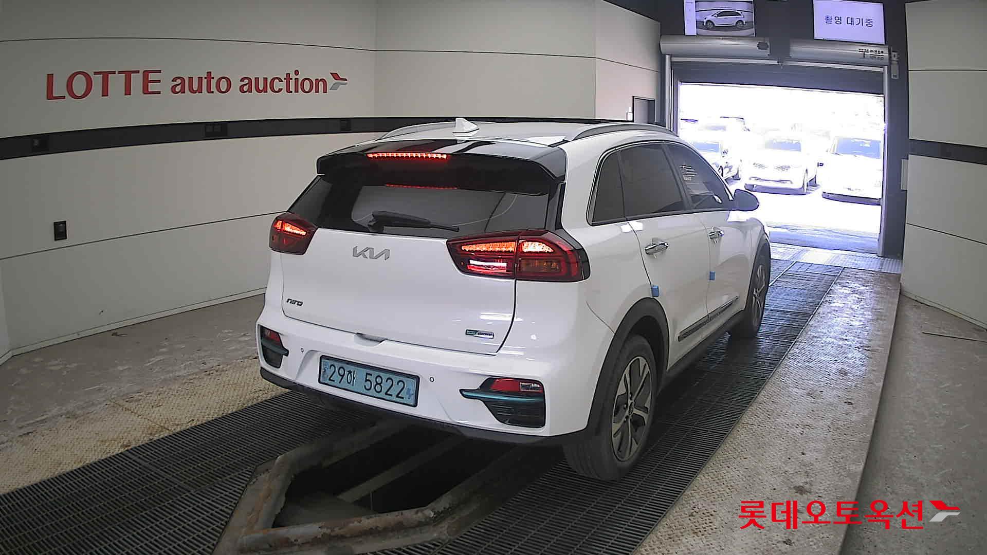 Kia Niro EV id 3816392 из Кореи 20