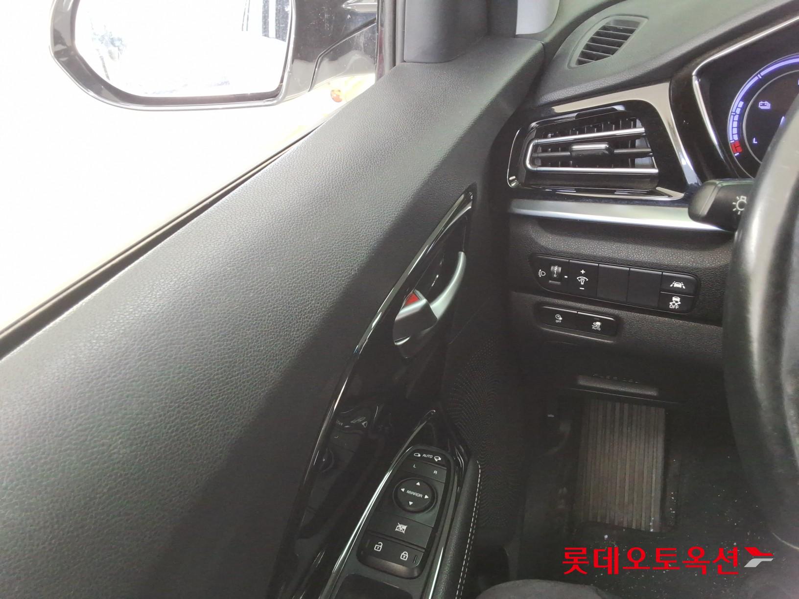 Kia Niro EV id 3816392 из Кореи 28