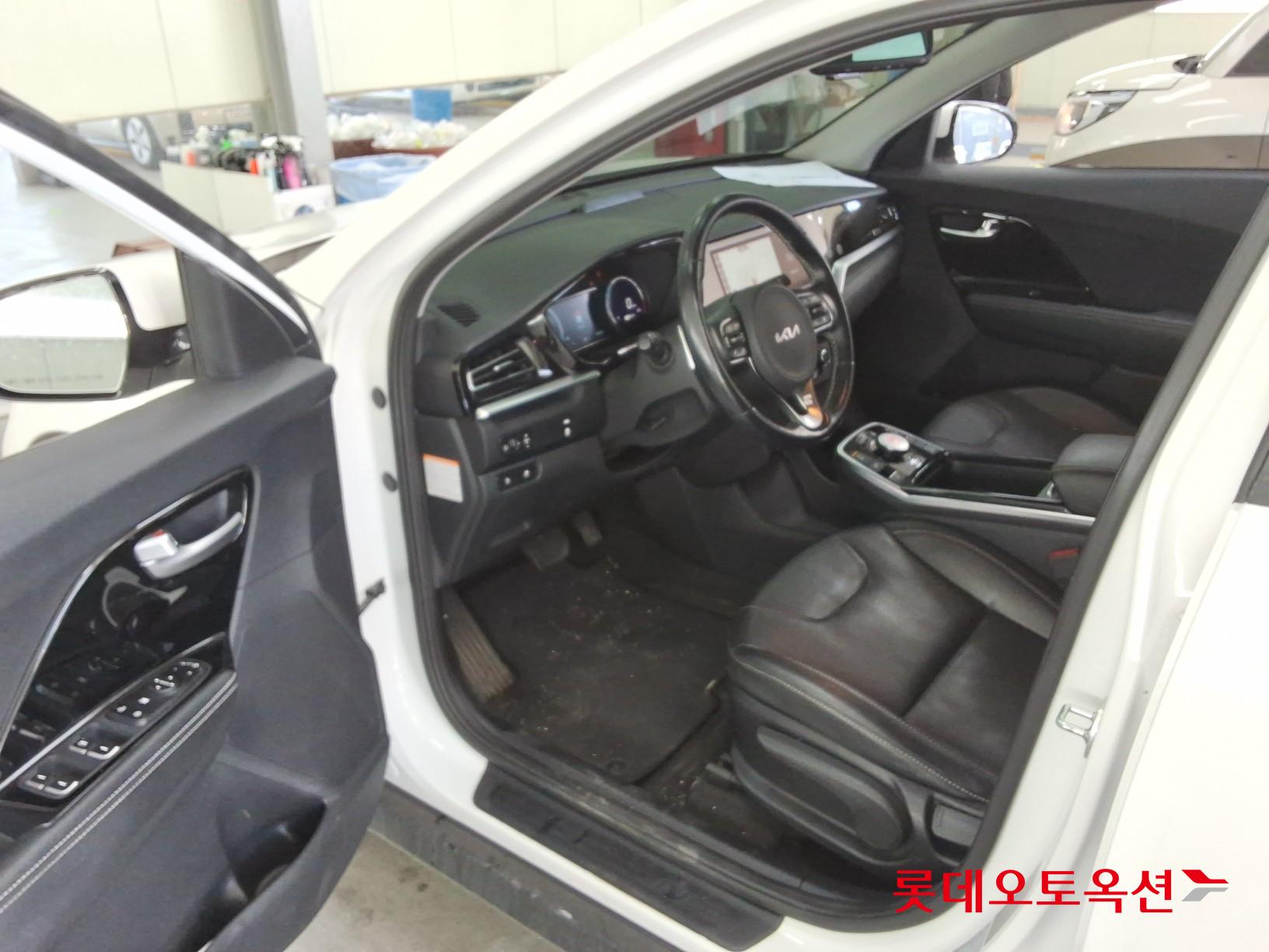 Kia Niro EV id 3816392 из Кореи 34