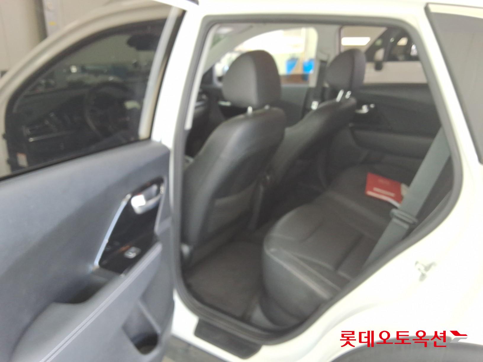 Kia Niro EV id 3816392 из Кореи 35