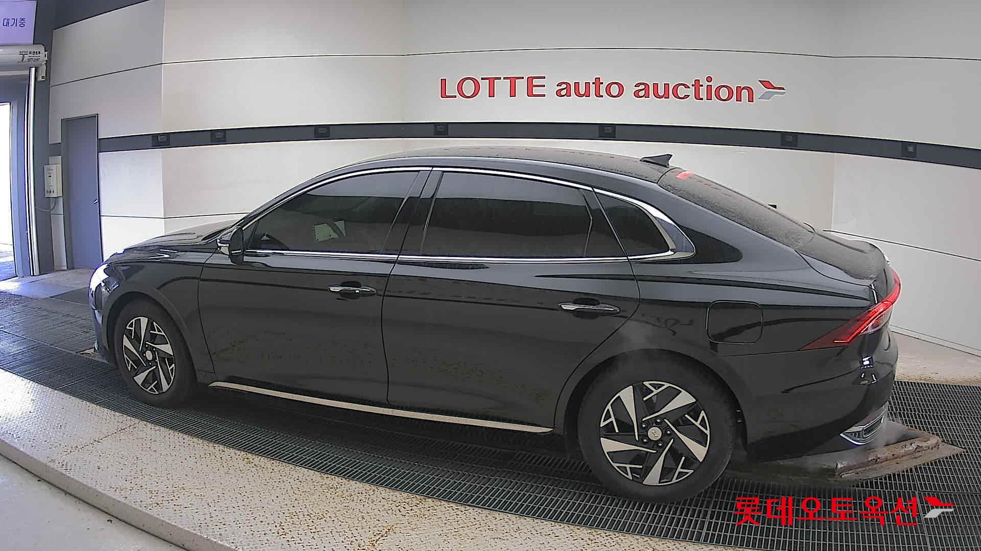 Hyundai Grandeur Hybrid id 3633563 из Кореи 11