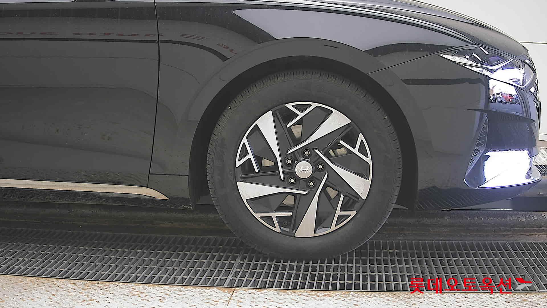 Hyundai Grandeur Hybrid id 3633563 из Кореи 23