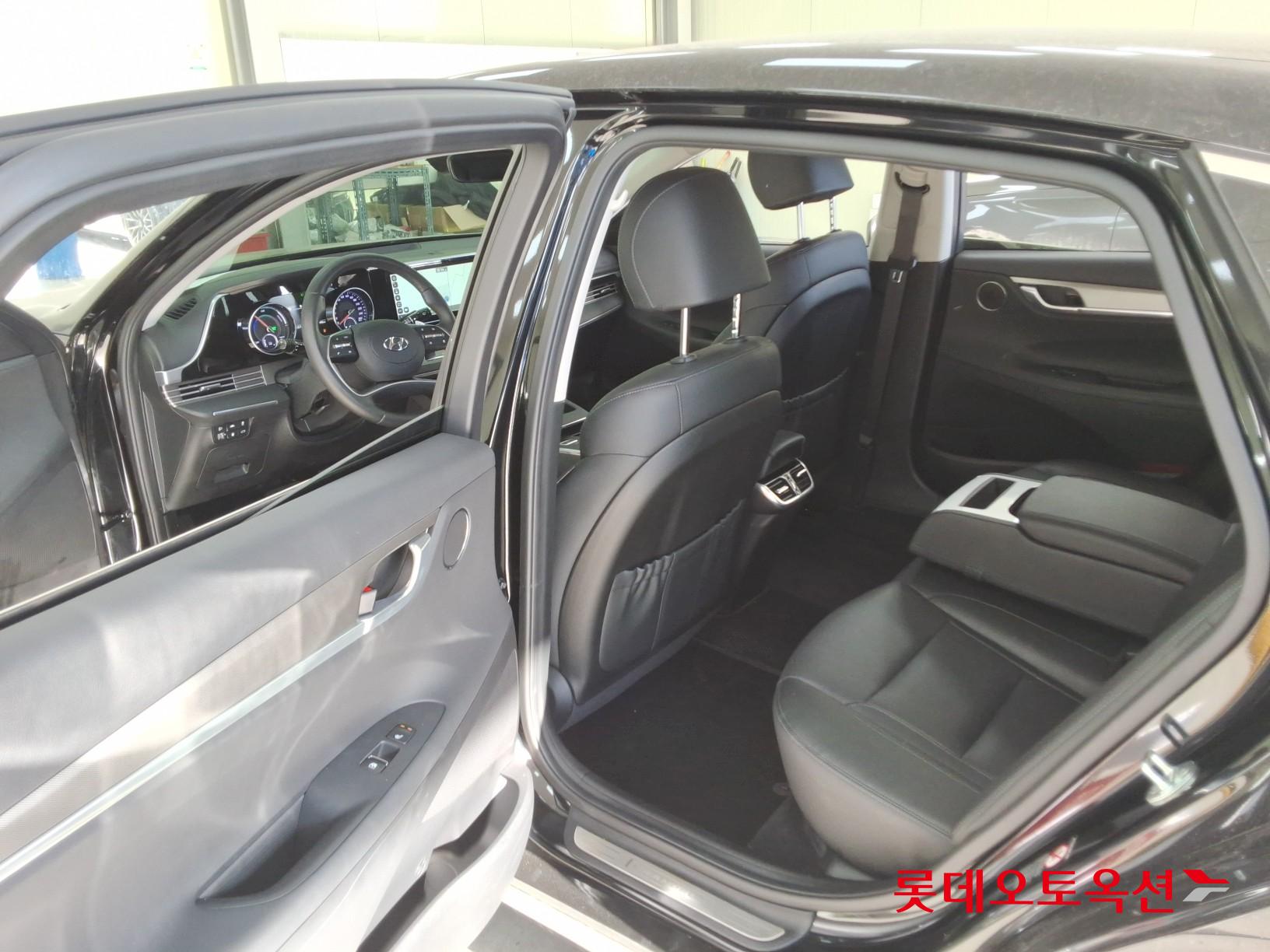 Hyundai Grandeur Hybrid id 3633563 из Кореи 35