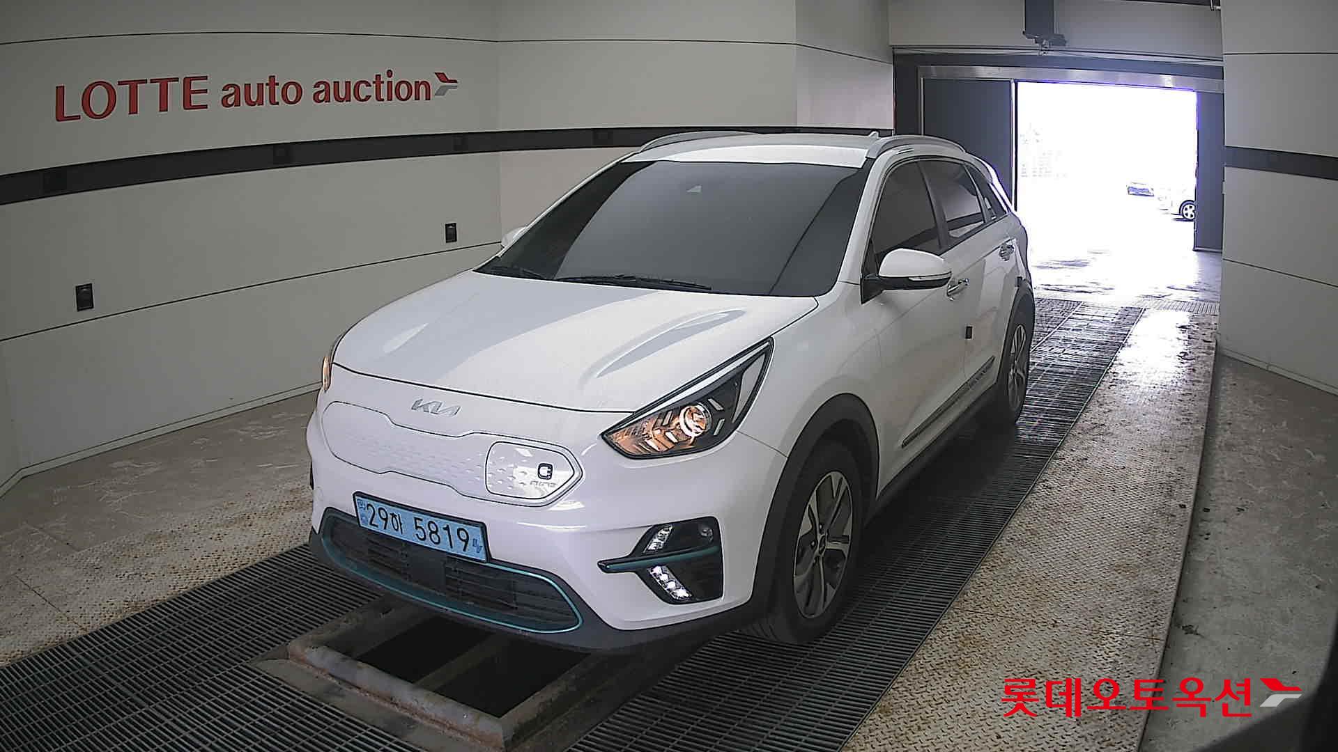 كيا نيرو 2022 - صورة 10