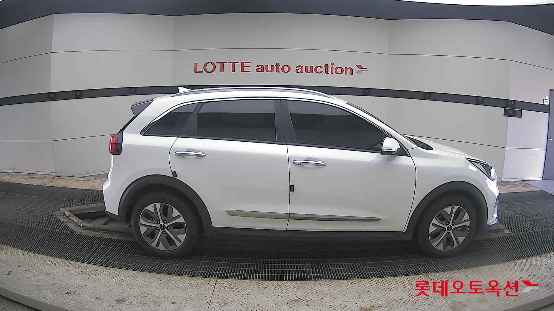 كيا نيرو 2022 - صورة 21