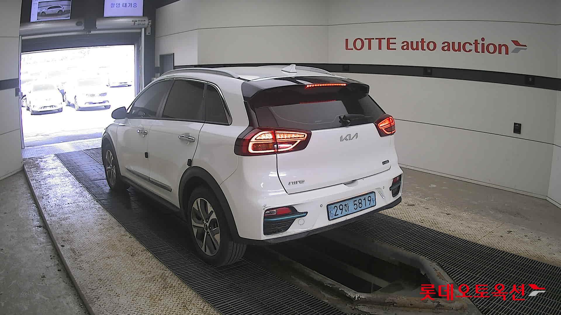 كيا نيرو 2022 - صورة 4