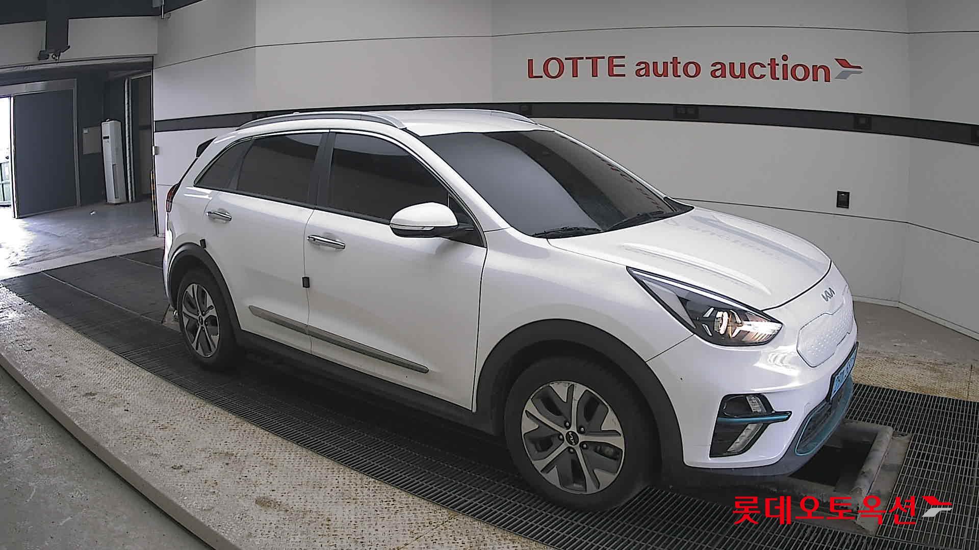 كيا نيرو 2022 - صورة 23