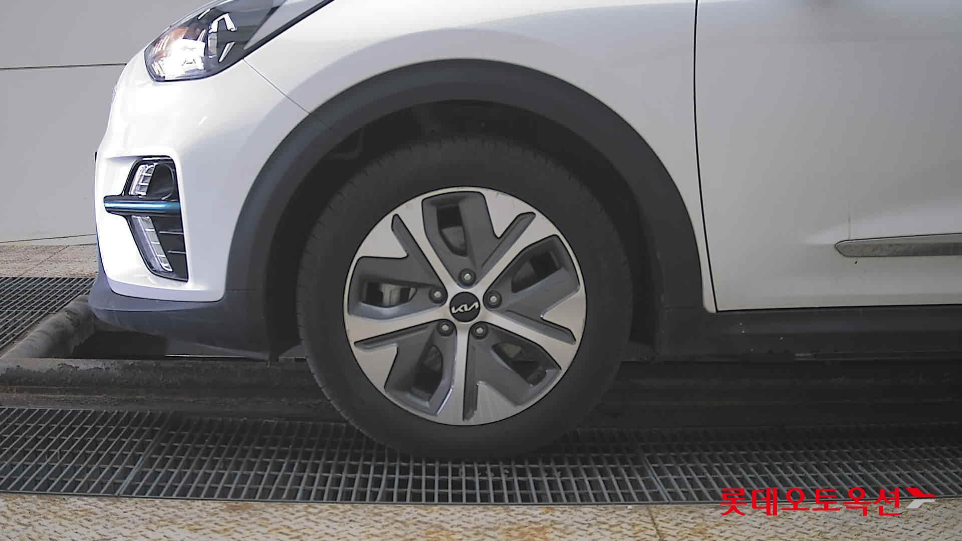 كيا نيرو 2022 - صورة 25