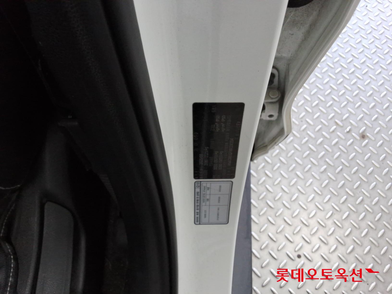 كيا نيرو 2022 - صورة 35