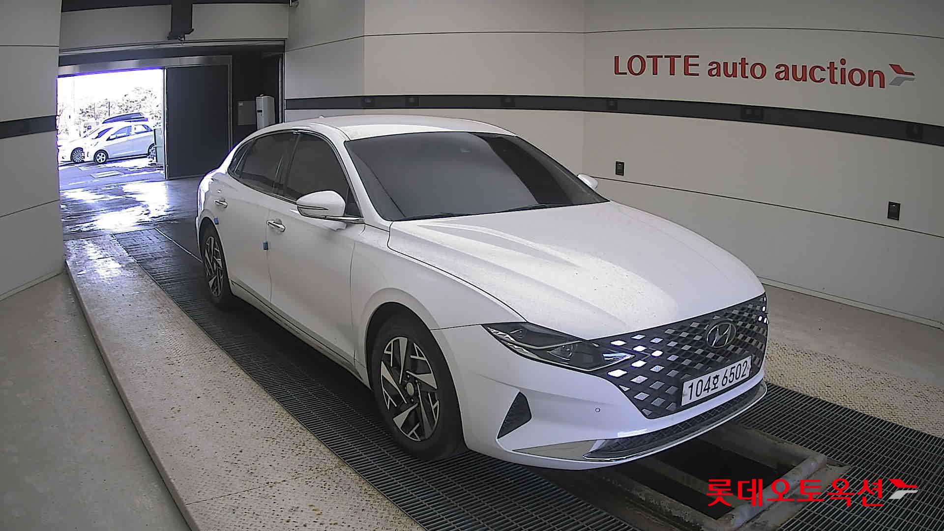 Hyundai Grandeur Hybrid 2020 White cream (optional) из Кореи, фото 2