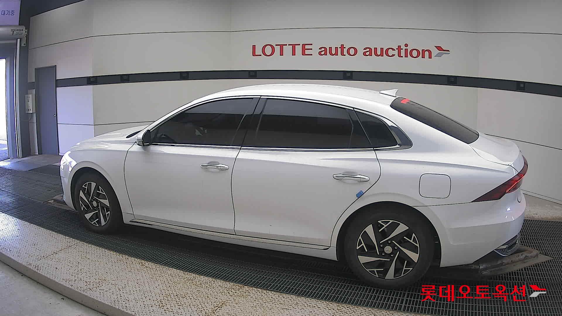 Hyundai Grandeur Hybrid id 3633584 из Кореи 11