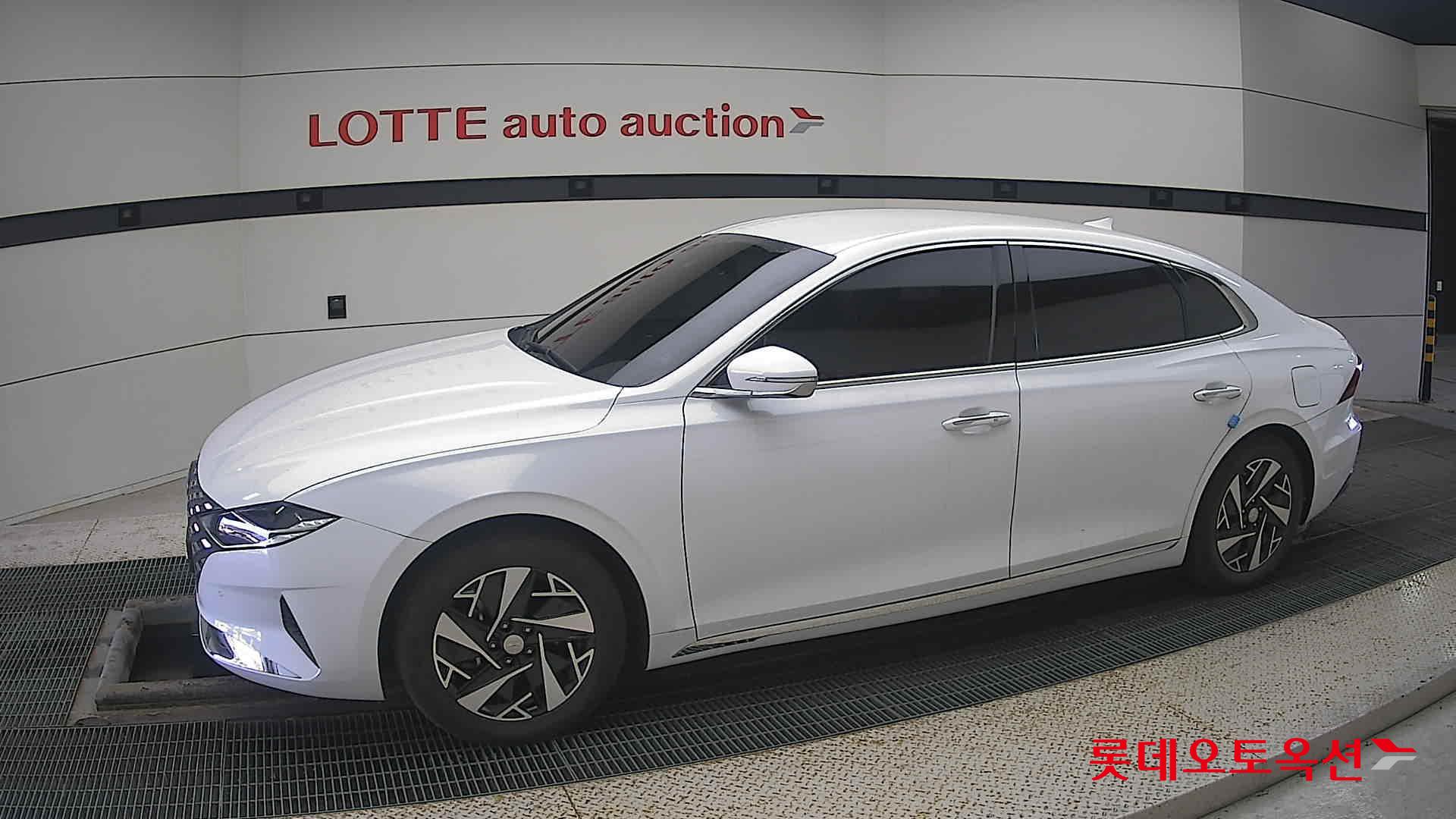 Hyundai Grandeur Hybrid id 3633584 из Кореи 12