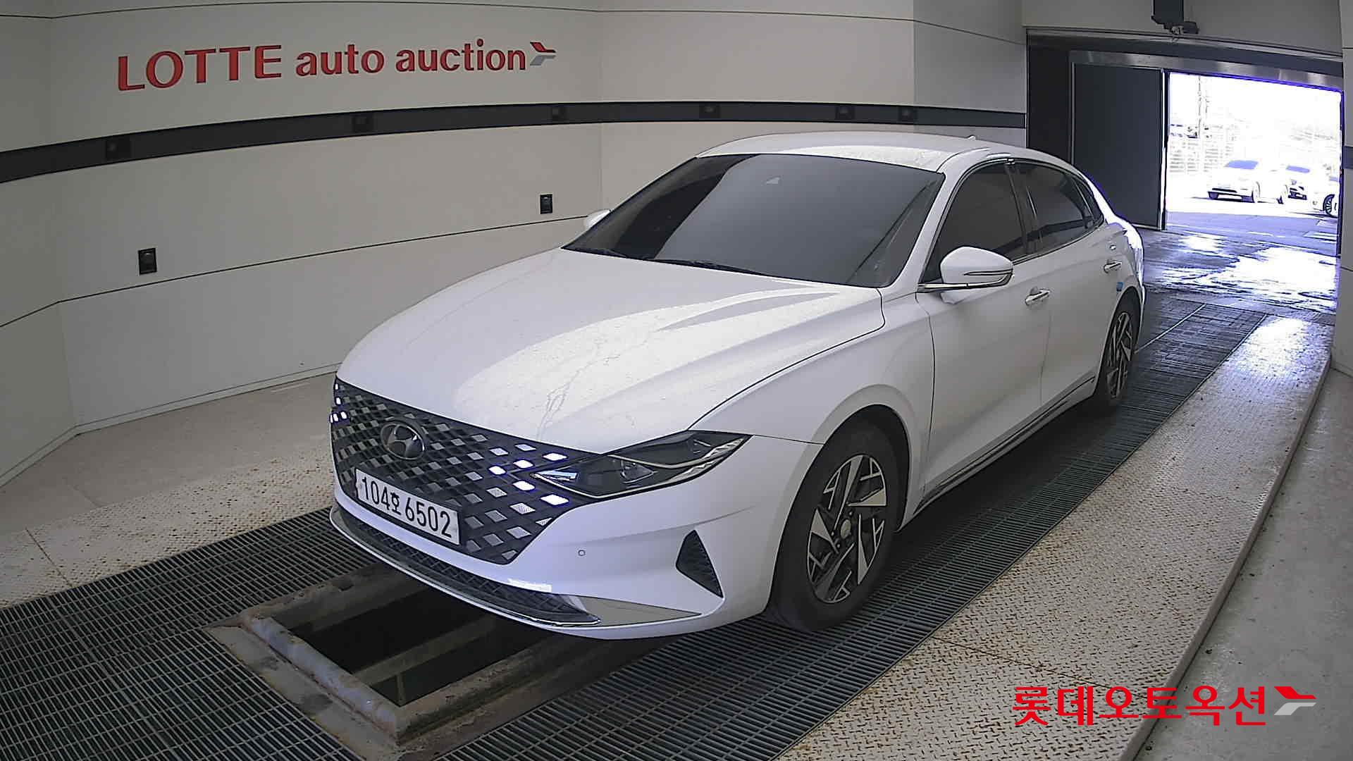 Hyundai Grandeur Hybrid id 3633584 из Кореи 14