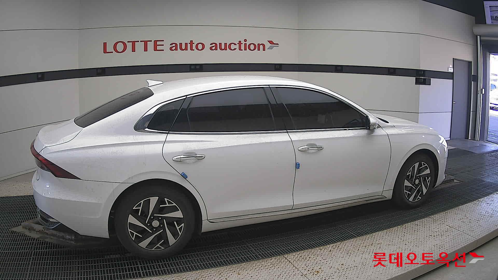 Hyundai Grandeur Hybrid id 3633584 из Кореи 18