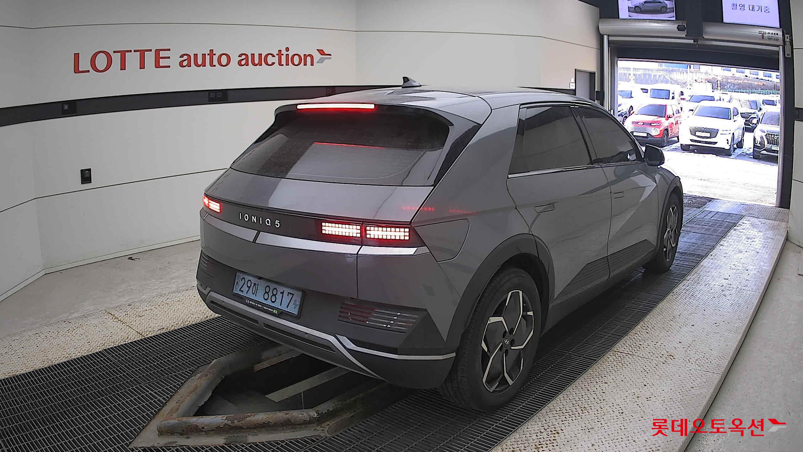 Hyundai IONIQ 5 2022 Galactic Grey Metallic из Кореи, фото 4