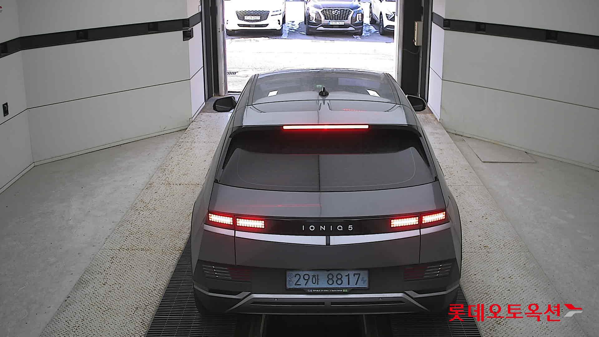 Hyundai IONIQ 5 2022 Galactic Grey Metallic из Кореи, фото 5