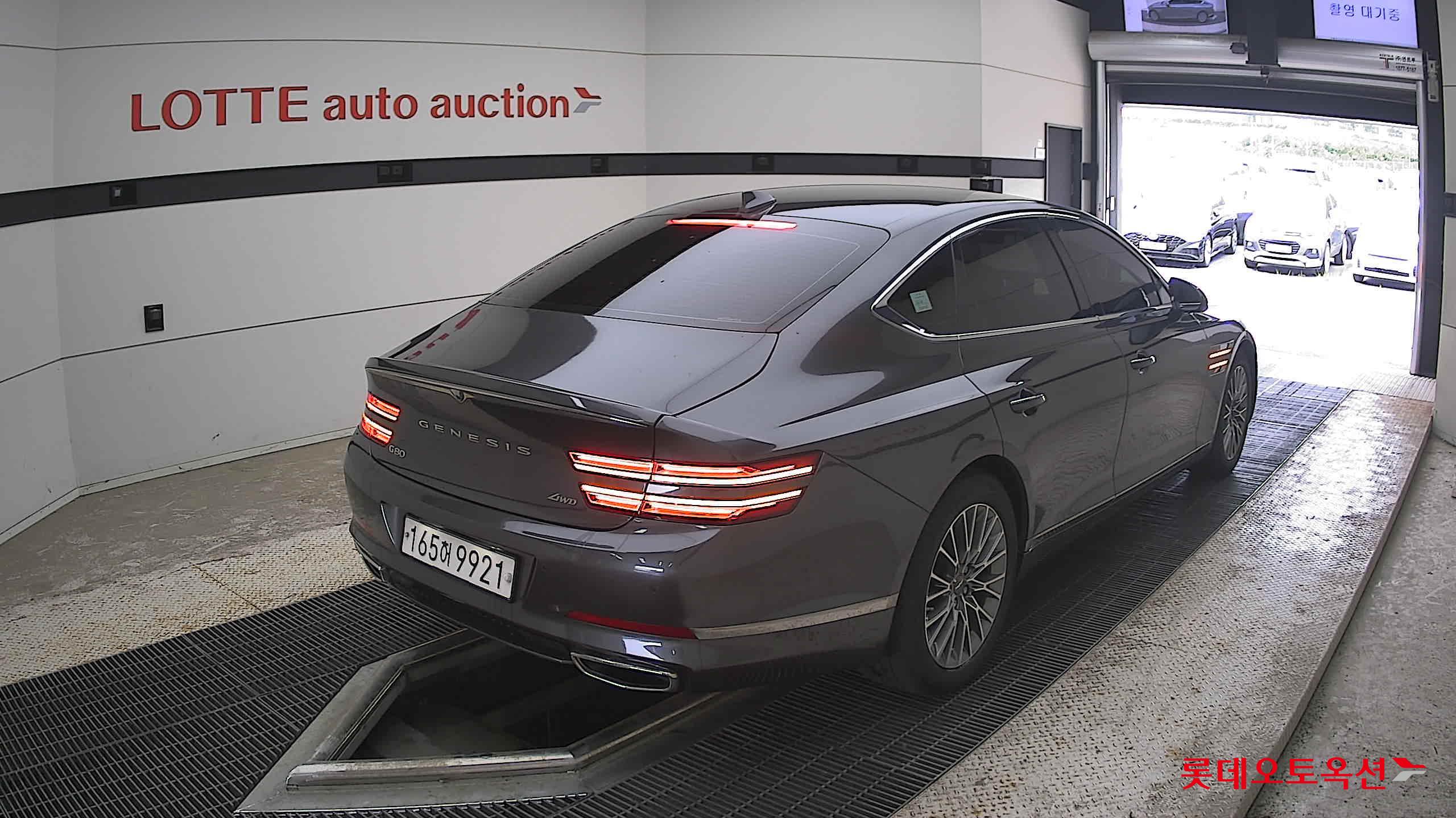 2022 - genesis g80