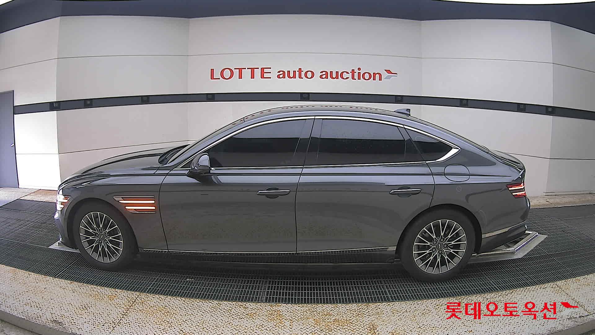 2022 - genesis g80