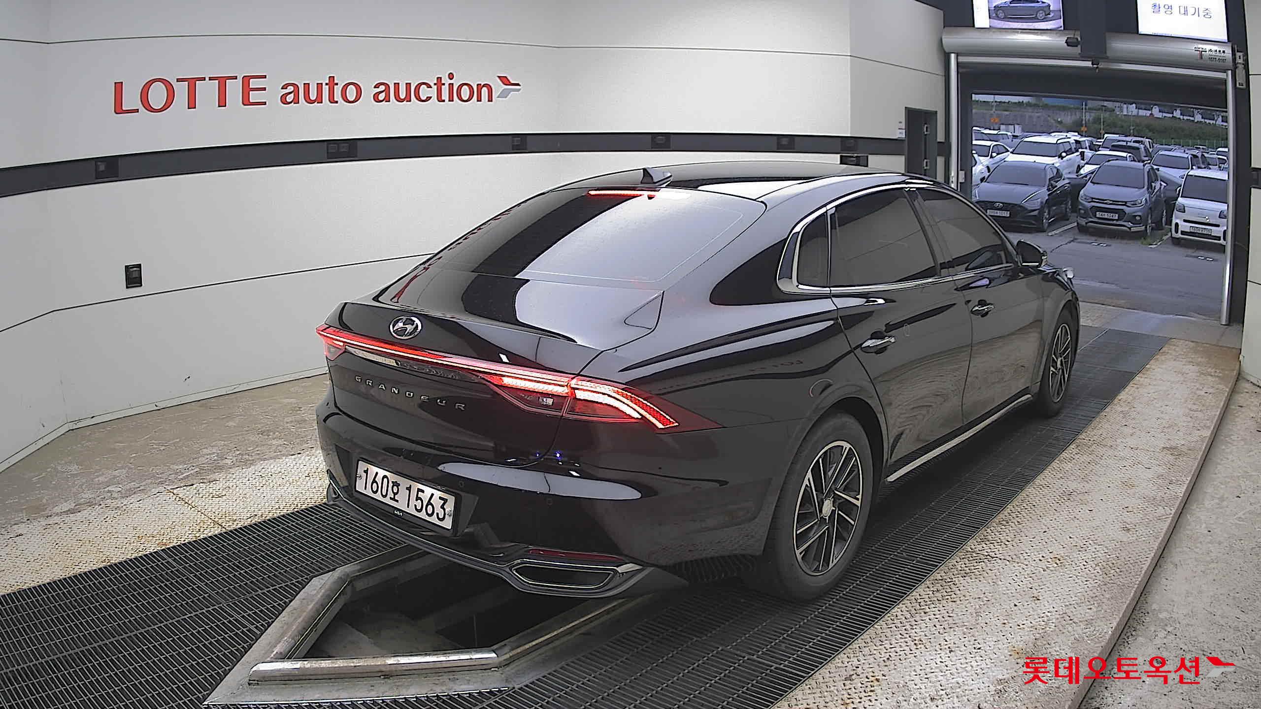 2021 - hyundai grandeur