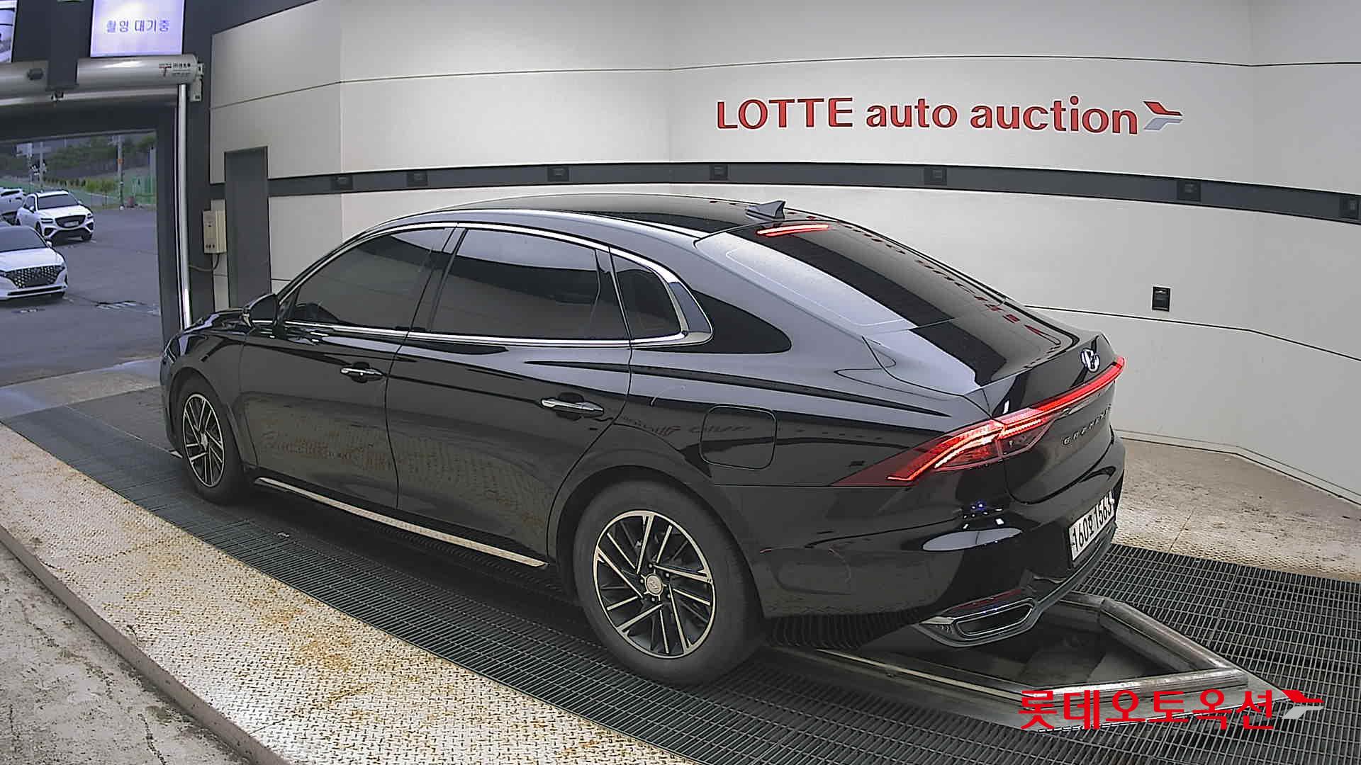 2021 - hyundai grandeur