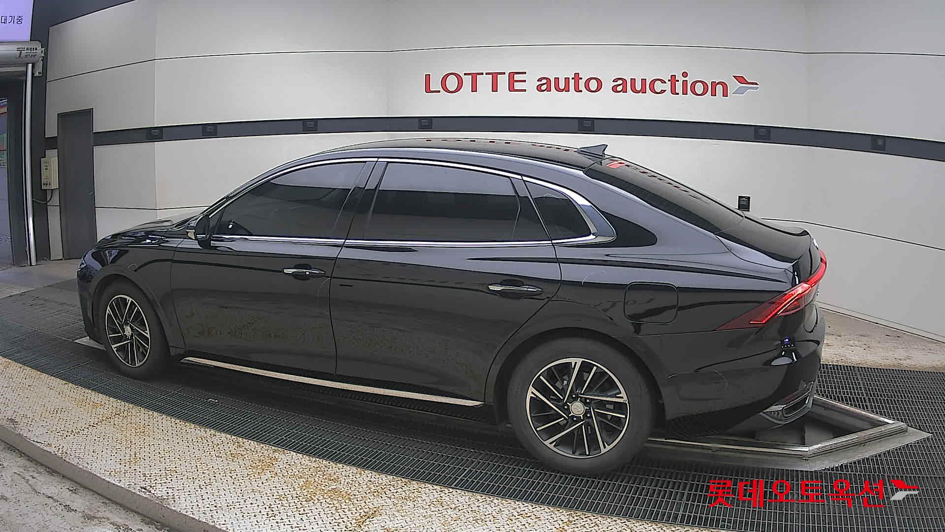 2021 - hyundai grandeur