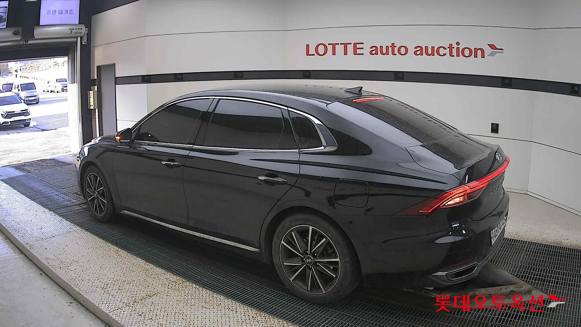 Hyundai Grandeur id 3628759 из Кореи 10