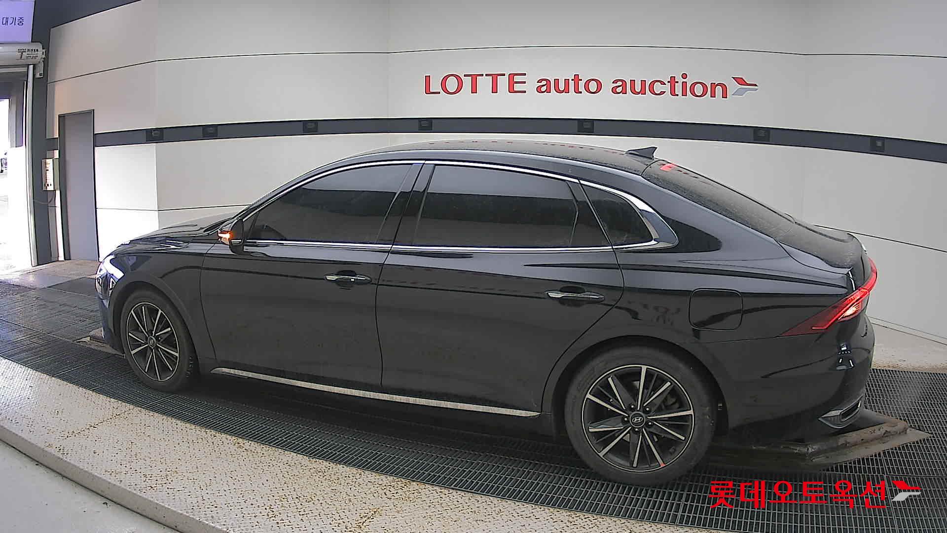 Hyundai Grandeur id 3628759 из Кореи 11