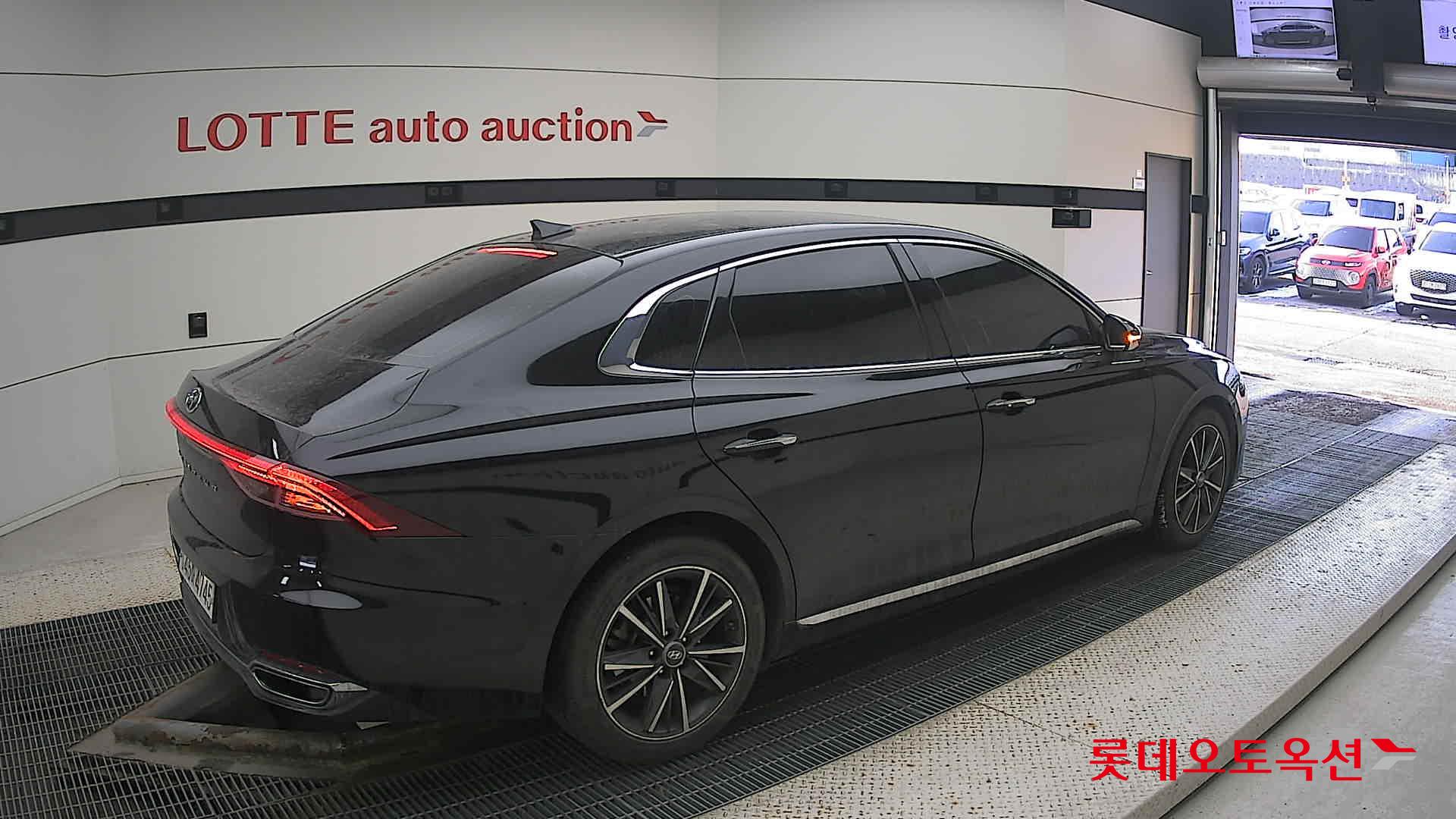 Hyundai Grandeur id 3628759 из Кореи 19