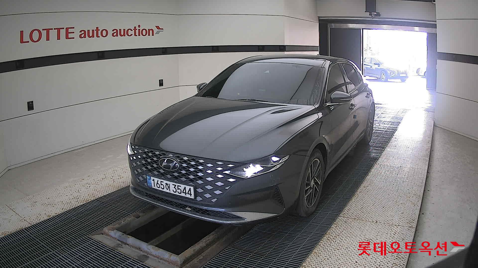Hyundai Grandeur 2022 Nocturne Grey Metallic из Кореи