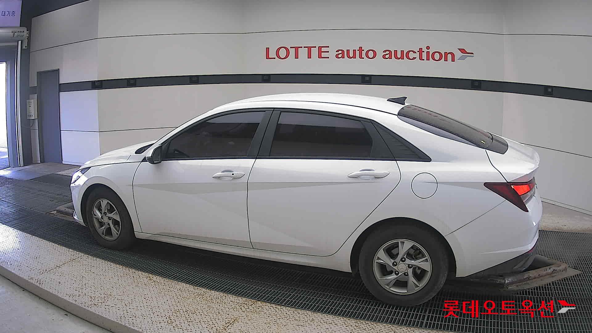 Hyundai Avante id 3633547 из Кореи 11