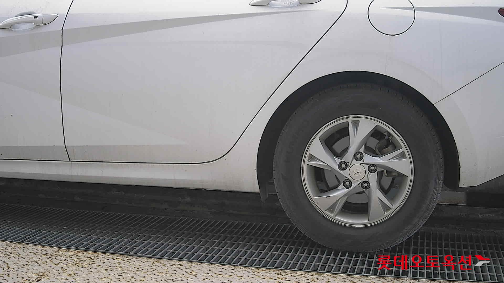 Hyundai Avante id 3633547 из Кореи 22