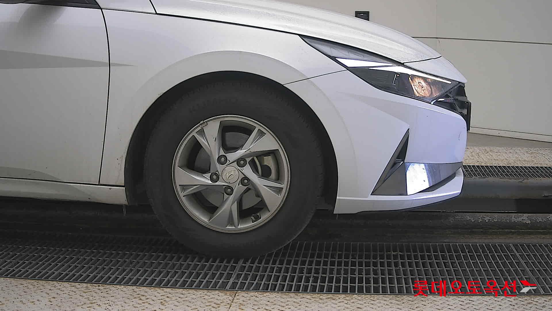 Hyundai Avante id 3633547 из Кореи 23