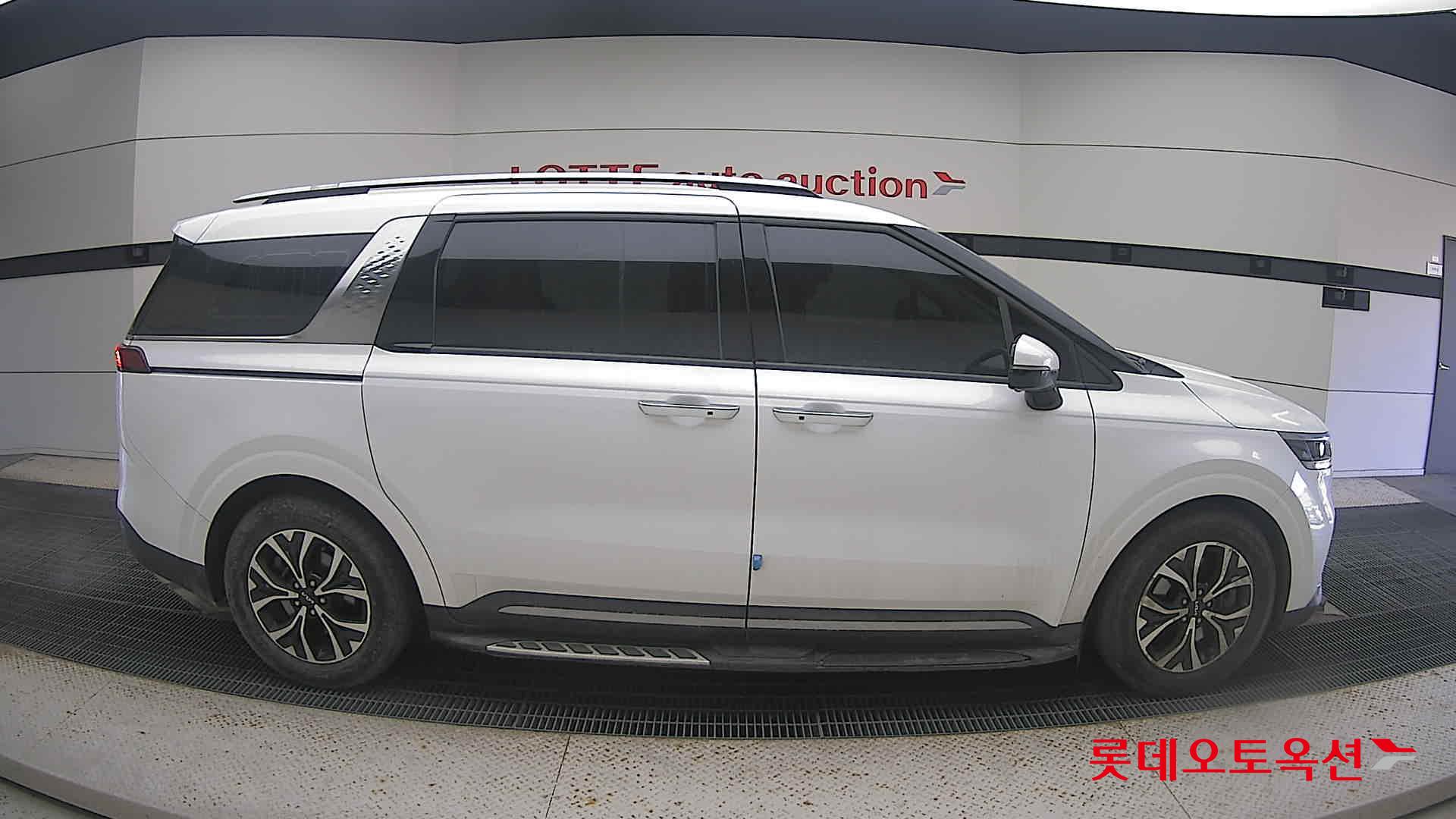 Kia Carnival 2022 Snow White Pearl (optional) из Кореи, фото 3