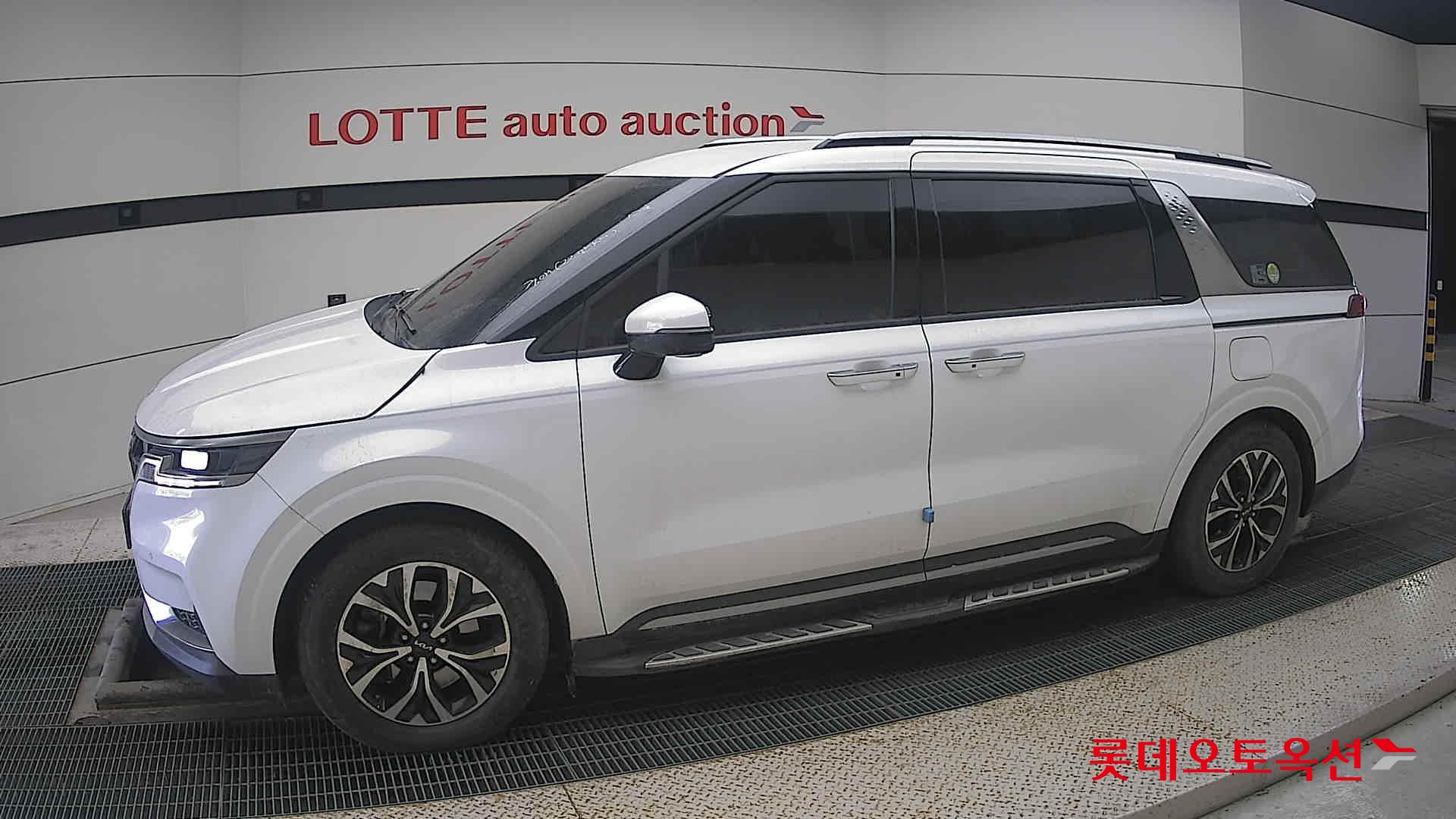 Kia Carnival id 3628830 из Кореи 12