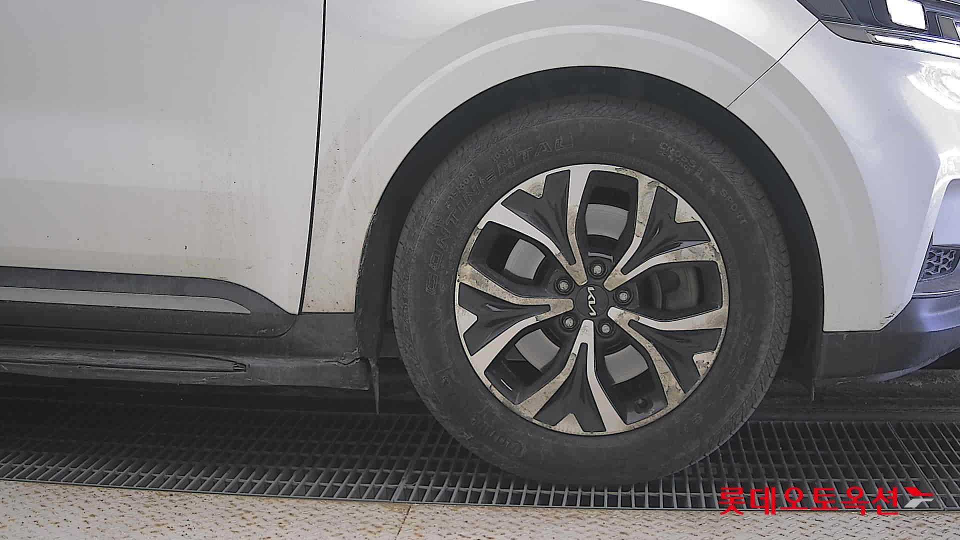 Kia Carnival id 3628830 из Кореи 23