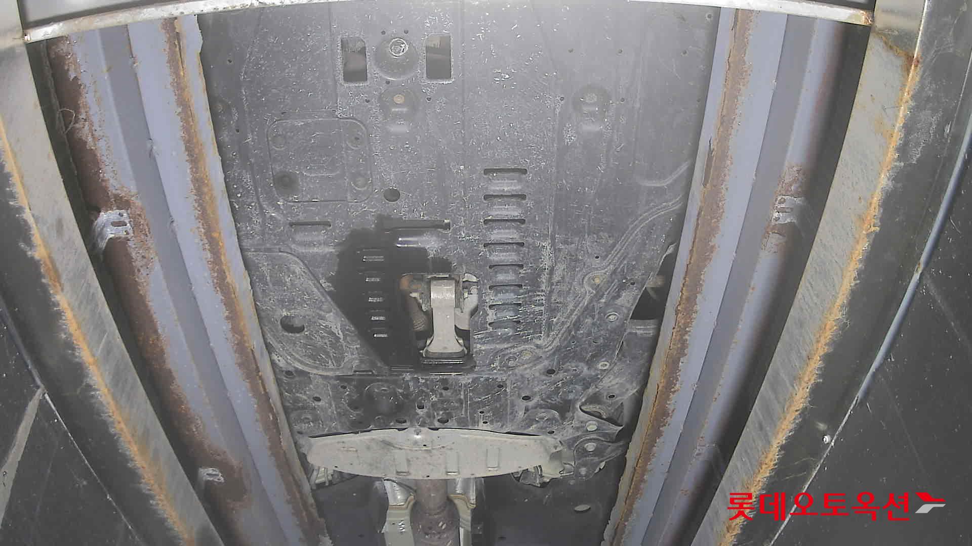 Kia Carnival id 3628830 из Кореи 26