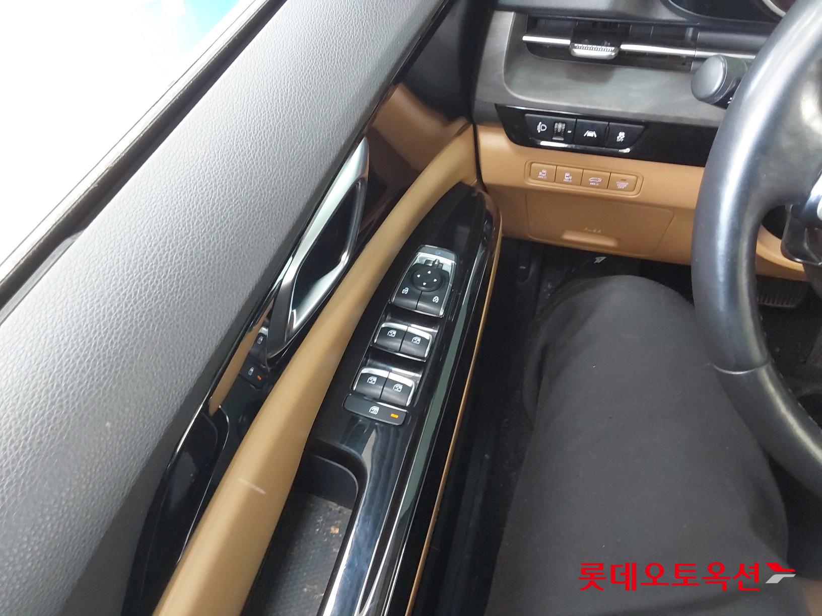 Kia Carnival id 3628830 из Кореи 28