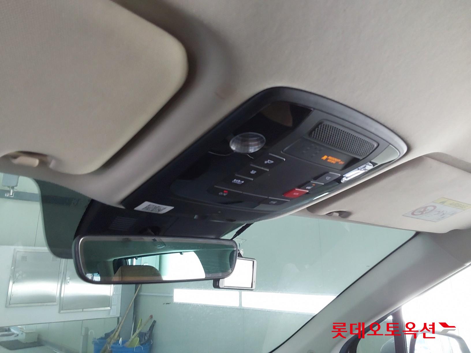 Kia Carnival id 3628830 из Кореи 30