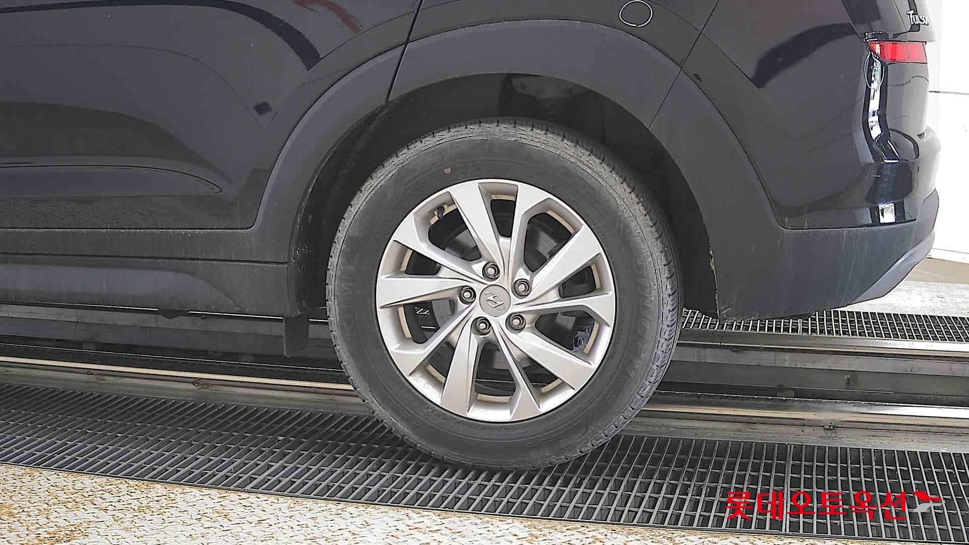 Hyundai Tucson - 26
