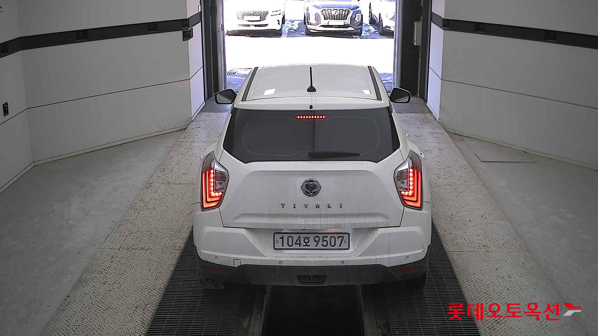 SsangYong Tivoli 2021 Grand White из Кореи, фото 5