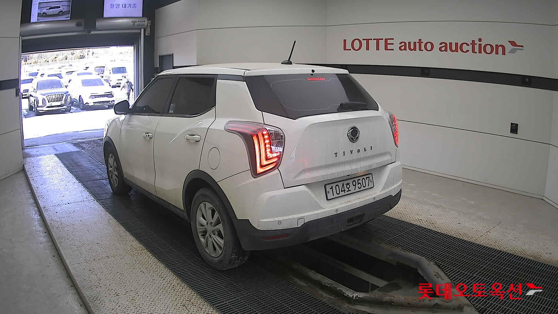 SsangYong Tivoli 2021 Grand White из Кореи, фото 6